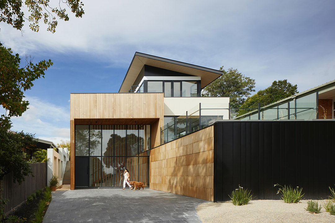 Modern home in Grant Residence view from driveway